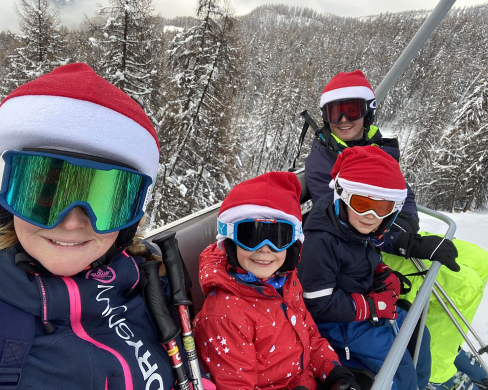 Santas helmet for family ski trips